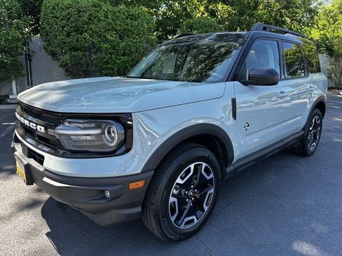Certified 2023 Ford Bronco Sport Outer Banks AWD/4WD image 9