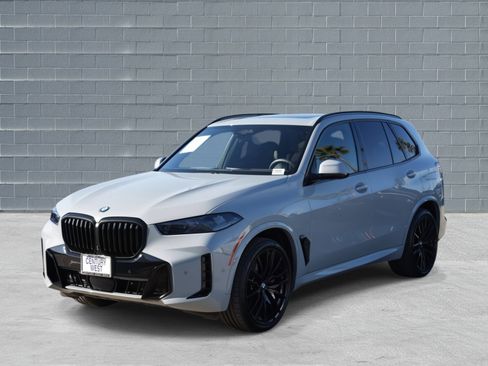Certified 2026 BMW X5 sDrive40i w/ Executive Package image 3