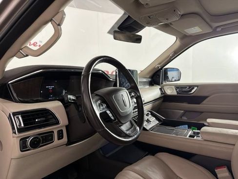 Used 2020 Lincoln Navigator Reserve w/ Luxury Package AWD/4WD image 12