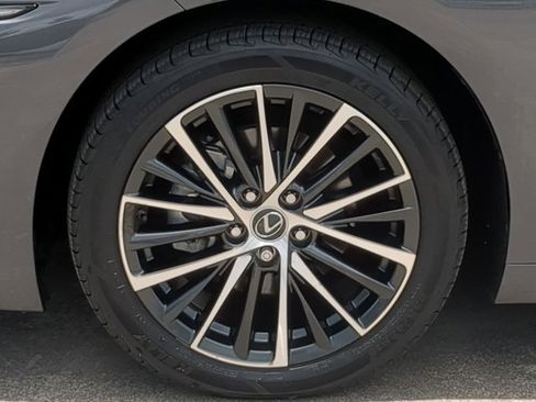 Used 2024 Lexus ES 350 w/ Premium Package FWD image 24