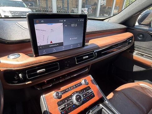 Used 2020 Lincoln Aviator Reserve w/ Equipment Group 201A AWD/4WD image 21