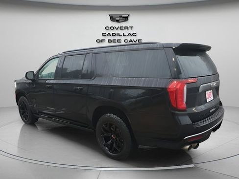 Used 2022 GMC Yukon XL AT4 image 7