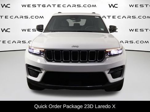Used 2024 Jeep Grand Cherokee Laredo X RWD image 2