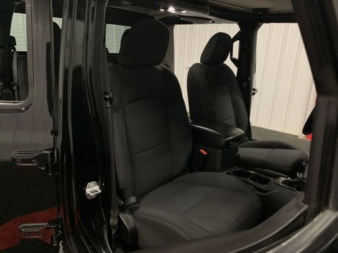 Used 2023 Jeep Gladiator Sport image 49