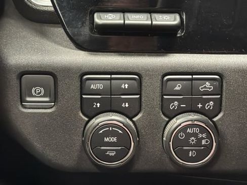 Used 2024 Chevrolet Silverado 2500 LTZ w/ LTZ Plus Package AWD/4WD image 30