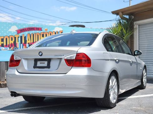 Used 2006 BMW 325i Sedan RWD image 23