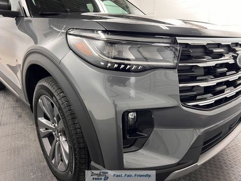 New 2026 Ford Explorer Active w/ Active Comfort Package AWD/4WD image 12