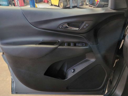 Used 2023 Chevrolet Equinox LT image 21