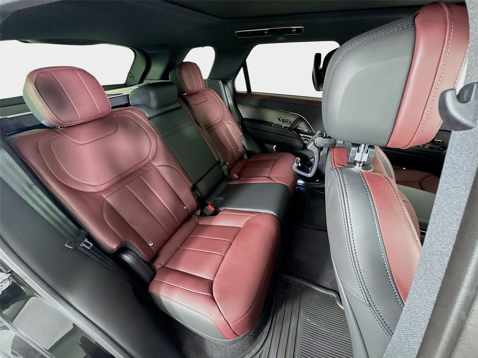 New 2026 Land Rover Range Rover Sport Dynamic SE AWD/4WD image 29