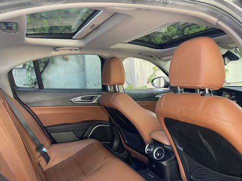 Used 2019 Alfa Romeo Giulia Ti Sport w/ Quick Order Package 22S Sport image 6