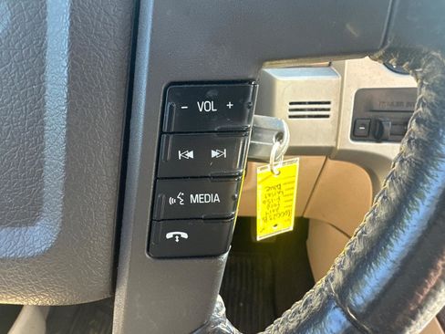 Used 2014 Ford F150 Lariat w/ Equipment Group 502A Luxury image 19