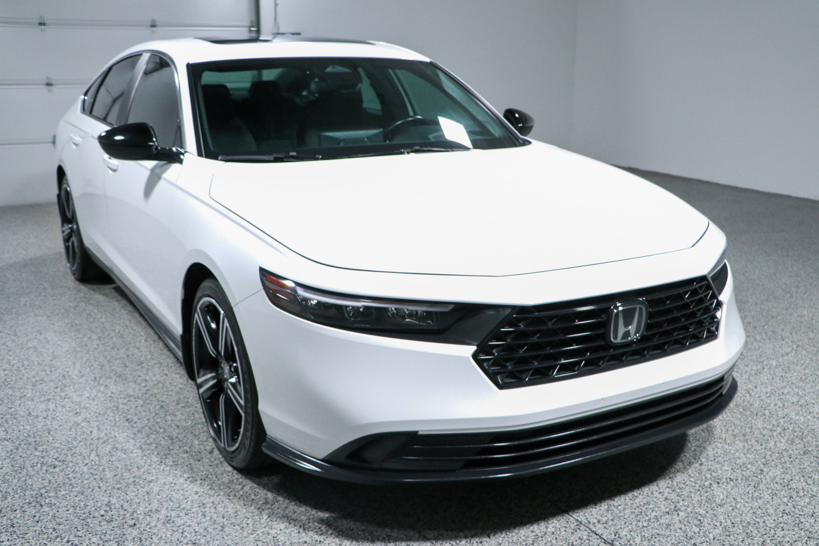 Used 2024 Honda Accord Sport image 5