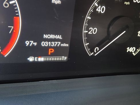 Used 2024 Honda Pilot TrailSport image 26