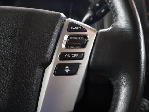 Used 2024 Nissan Titan SV w/ SV Convenience Package AWD/4WD image 17