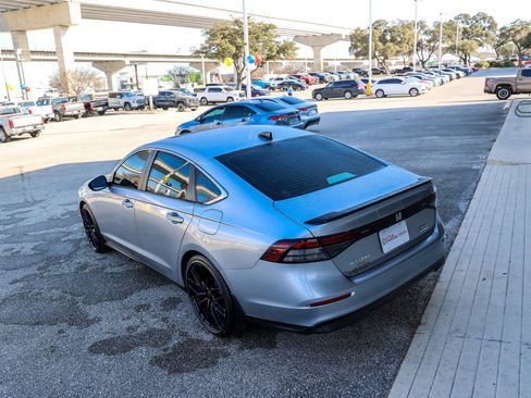 Used 2024 Honda Accord Sport image 9