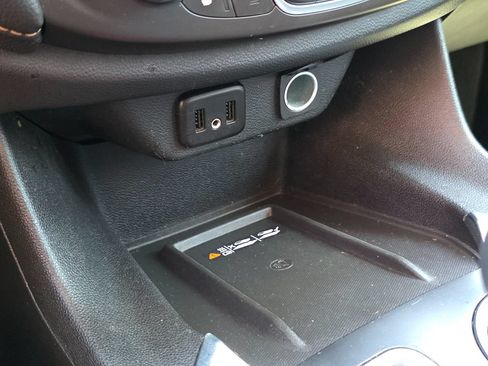 Used 2018 Chevrolet Traverse Premier AWD/4WD image 43