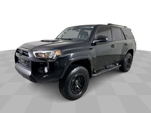 Used 2020 Toyota 4Runner TRD Off-Road AWD/4WD image 4