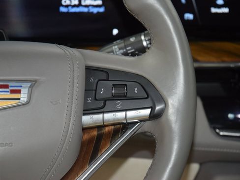 Used 2023 Cadillac Escalade ESV Premium Luxury Platinum w/ Heavy-Duty Trailer Package image 39