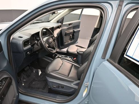 Used 2023 Ford Maverick Lariat w/ Lariat Luxury Package FWD image 11