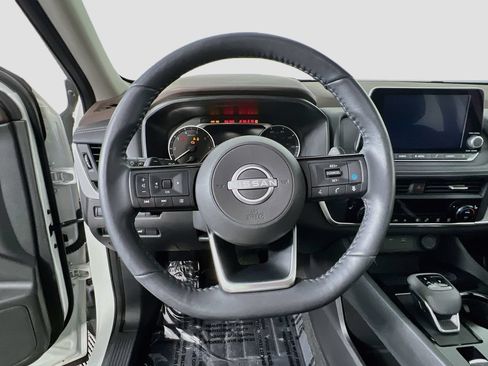 Used 2023 Nissan Rogue SV w/ SV Premium B Package AWD/4WD image 10