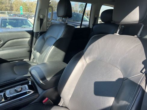 Used 2024 INFINITI QX80 Luxe image 8