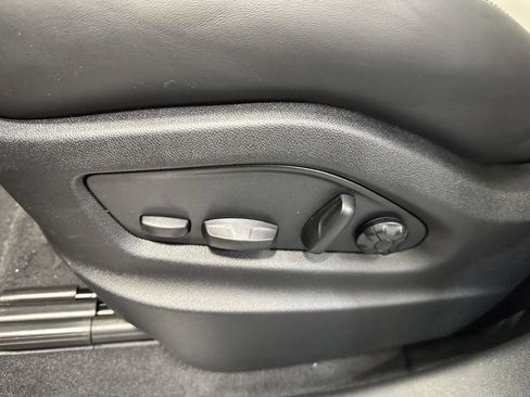 New 2026 Porsche Cayenne S image 19