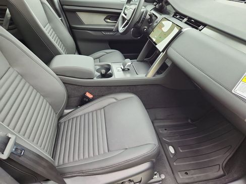 New 2026 Land Rover Discovery Sport Landmark AWD/4WD image 3