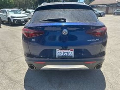 Used 2018 Alfa Romeo Stelvio Ti AWD/4WD image 4
