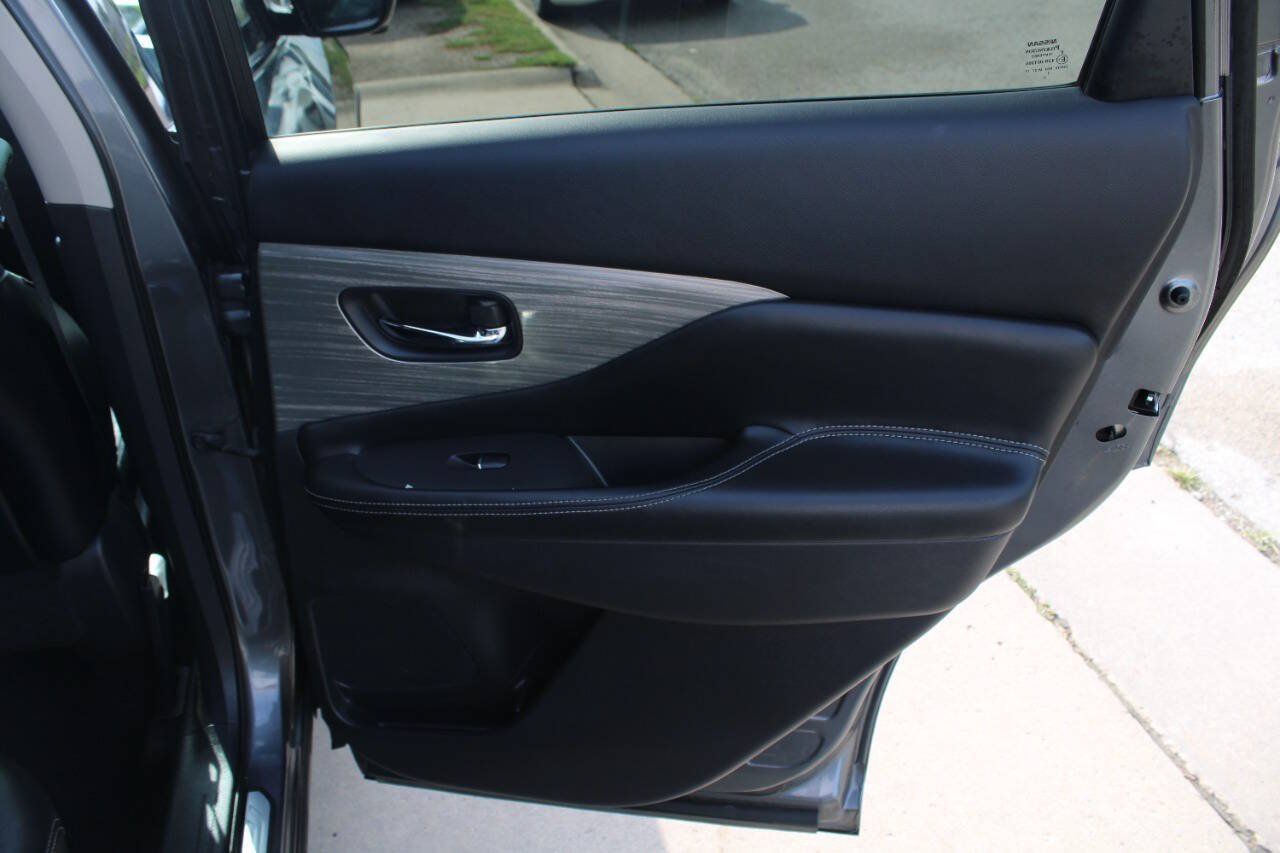 Used 2015 Nissan Murano SL w/ SL Technology Package AWD/4WD image 8