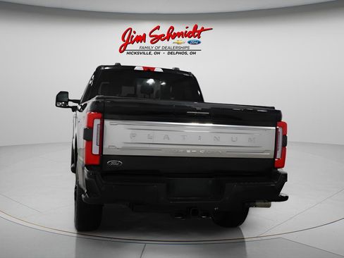 Used 2024 Ford F250 Platinum image 5
