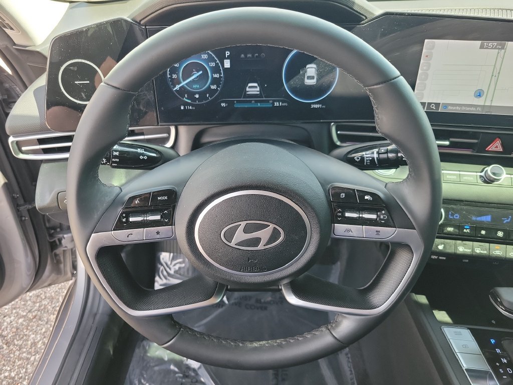 Used 2024 Hyundai Elantra SEL w/ Convenience Package FWD image 18