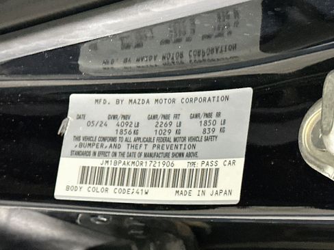 Used 2024 MAZDA MAZDA3 s FWD image 12
