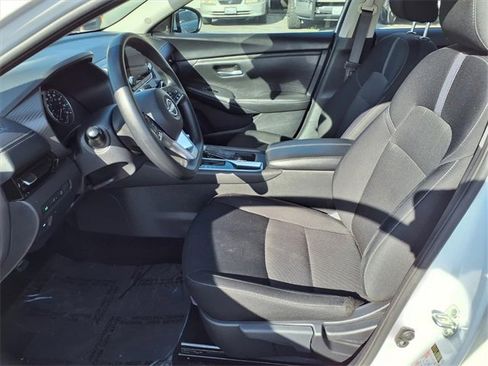 Used 2024 Nissan Sentra SV image 21