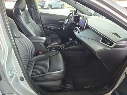 Used 2024 Toyota Corolla XSE FWD image 11
