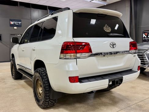 Used 2016 Toyota Land Cruiser AWD/4WD image 8