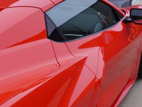 Used 2021 Chevrolet Corvette Stingray Preferred Conv w/ Z51 Performance Package RWD image 27