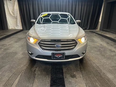 Used 2014 Ford Taurus SEL w/ Equipment Group 201A image 2