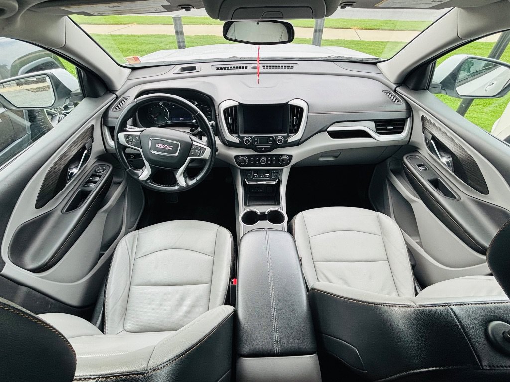 Used 2020 GMC Terrain SLT AWD/4WD image 3