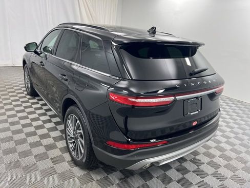 Certified 2025 Lincoln Corsair Reserve w/ Equipment Group 202A image 6