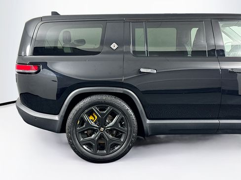 Used 2023 Rivian R1S Adventure AWD/4WD image 40