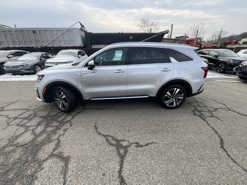 Used 2023 Kia Sorento EX image 5