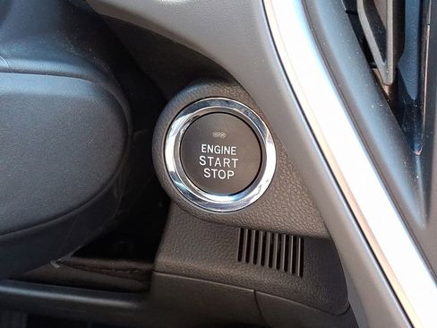 Certified 2025 Subaru Crosstrek 2.0i Premium image 23