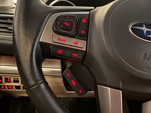 Used 2015 Subaru Outback 2.5i Limited w/ Popular Package #4 image 13