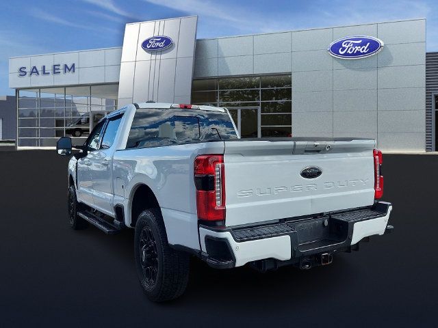 Certified 2023 Ford F250 XLT w/ Black Appearance Package AWD/4WD image 4