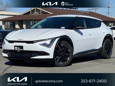 New 2025 Kia EV6 Wind RWD image 1
