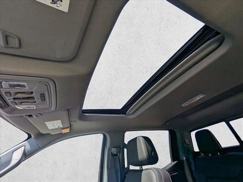 Used 2024 GMC Sierra 1500 Denali w/ Denali Reserve Package AWD/4WD image 14
