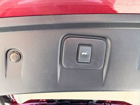 Used 2018 Nissan Murano Platinum w/ Cargo Package image 8