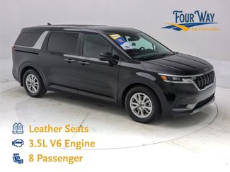 Used 2022 Kia Carnival LX video 1