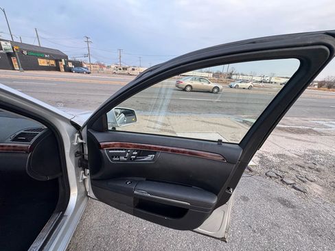 Used 2012 Mercedes-Benz S 550 S 550 4MATIC Sedan 4D image 18