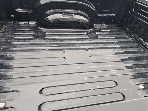 Used 2024 RAM 1500 Classic SLT image 14